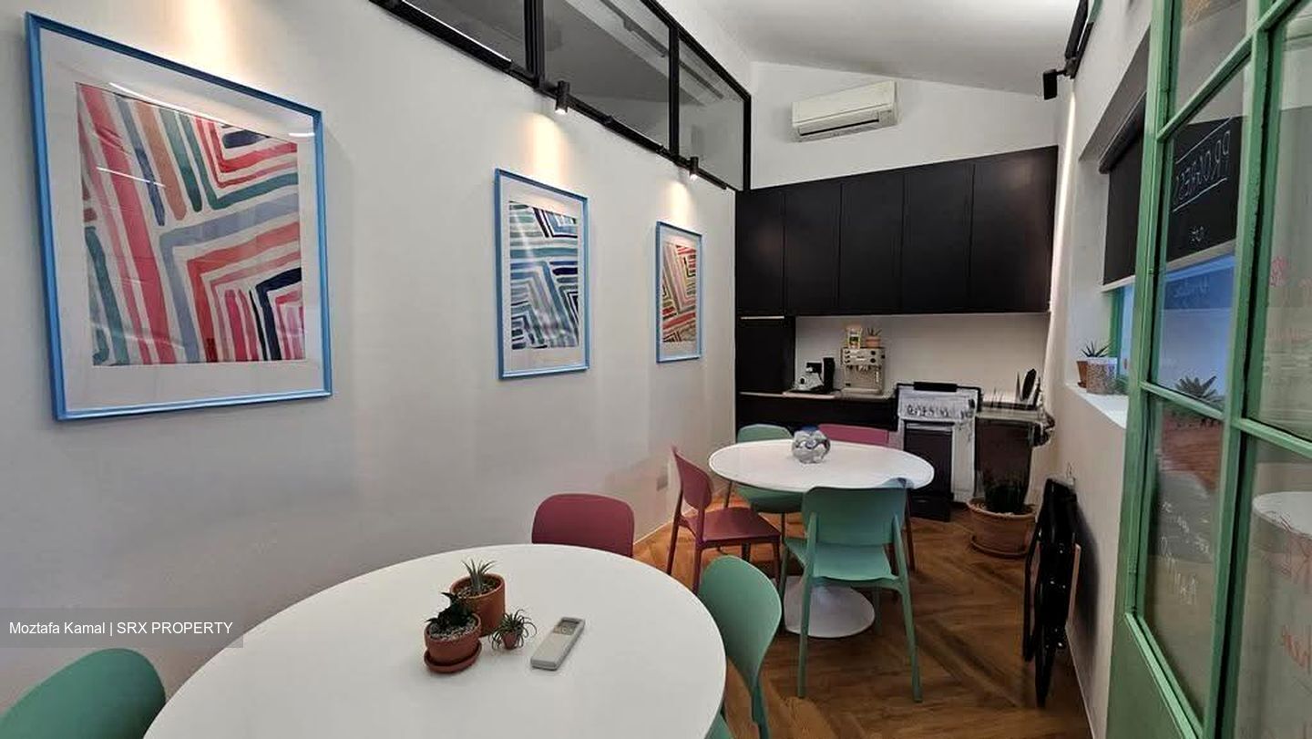 Changi Road (D14), Shop House #613838651